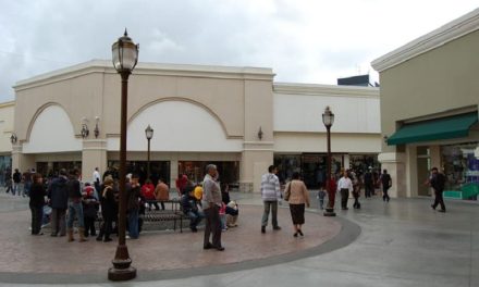 Es sector comercial de Tijuana afectado por la cuesta de enero