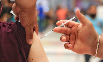 Sigue disponible en BC la vacuna contra Covid-19