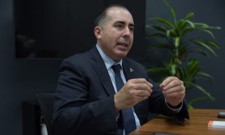 Es un desafío político la Constitución Política y sus proyectos de reforma