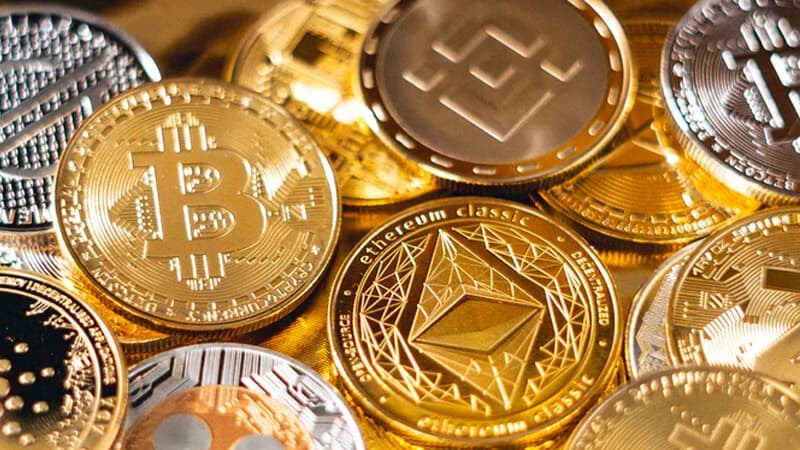 Aprueba 40% de mexicanos propuestas sobre criptomonedas de candidatos
