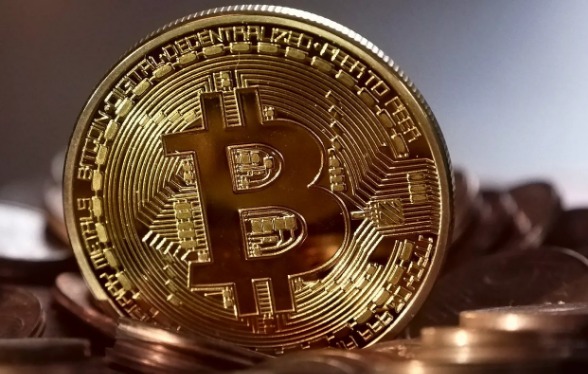 Registró bitcoin nuevo máximo histórico por arriba de los 69 mil dólares