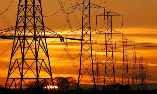Se compromete AMLO a conectar a BC a la Red Nacional de Energía