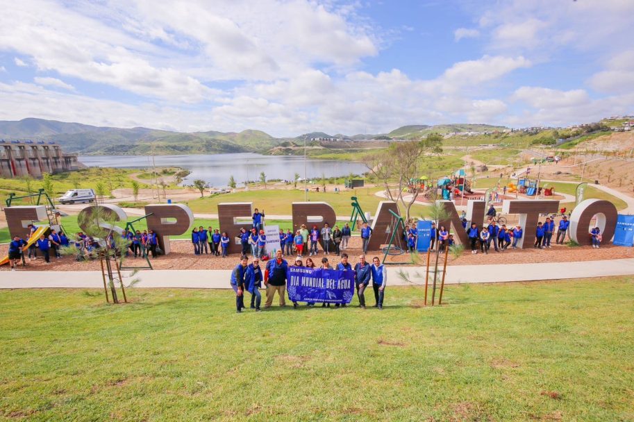 Realizaron Samsung y Gobierno de BC jornada de limpieza en Parque Esperanto