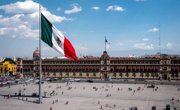 Debe México mantener estabilidad macroeconómica para atraer inversión