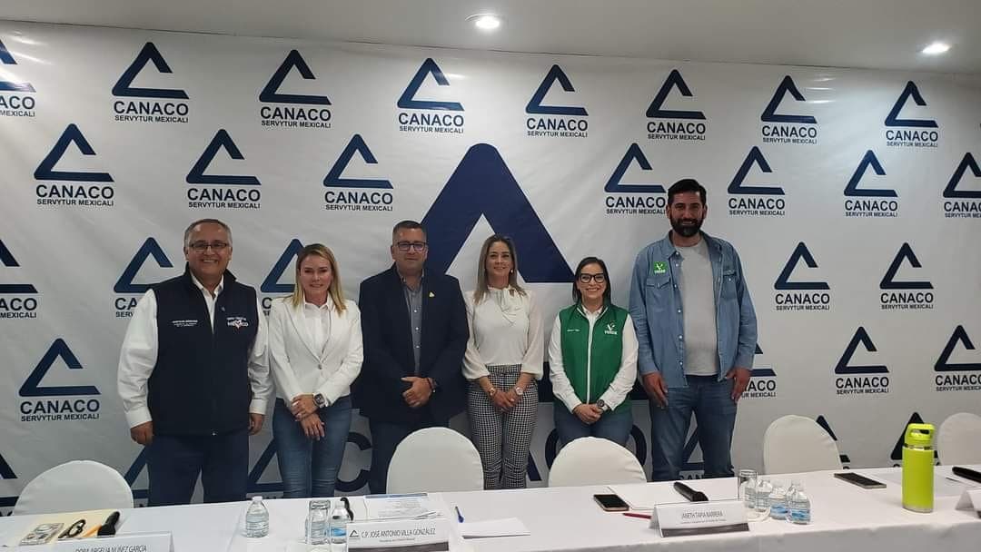 Presentaron candidatos a senadores por BC propuestas a CANACO Mexicali