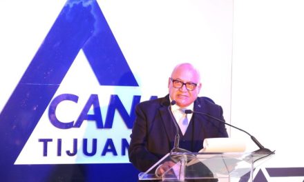 Rindió protesta Julián Palombo como presidente de CANACO Tijuana