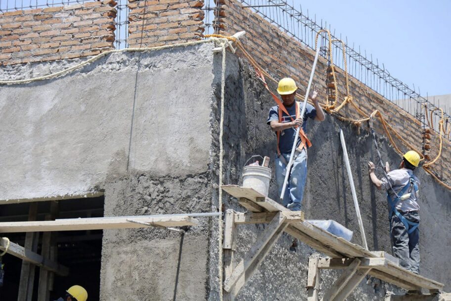 Estiman aumento en materiales de construcción en Tijuana por mejoras salariales