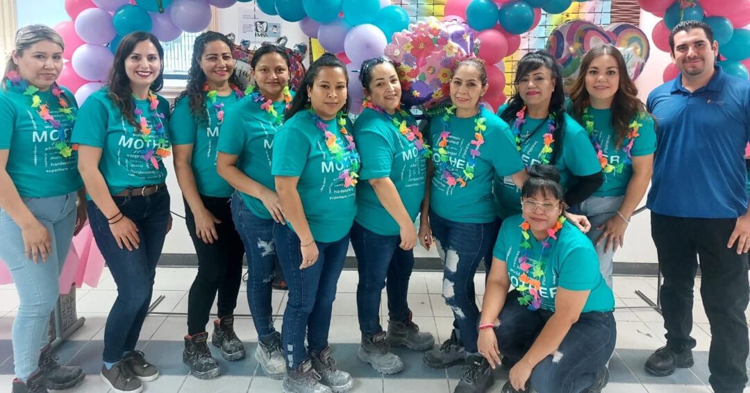 Fueron consentidas las mamás de Formglass en su día