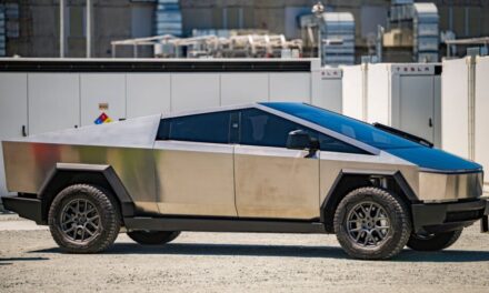 Retira Tesla sus Cybertrucks del mercado estadounidense