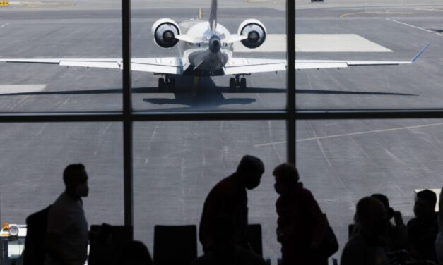 Bajó 1.4% tráfico de pasajeros en aerolíneas mexicanas en primeros cinco meses