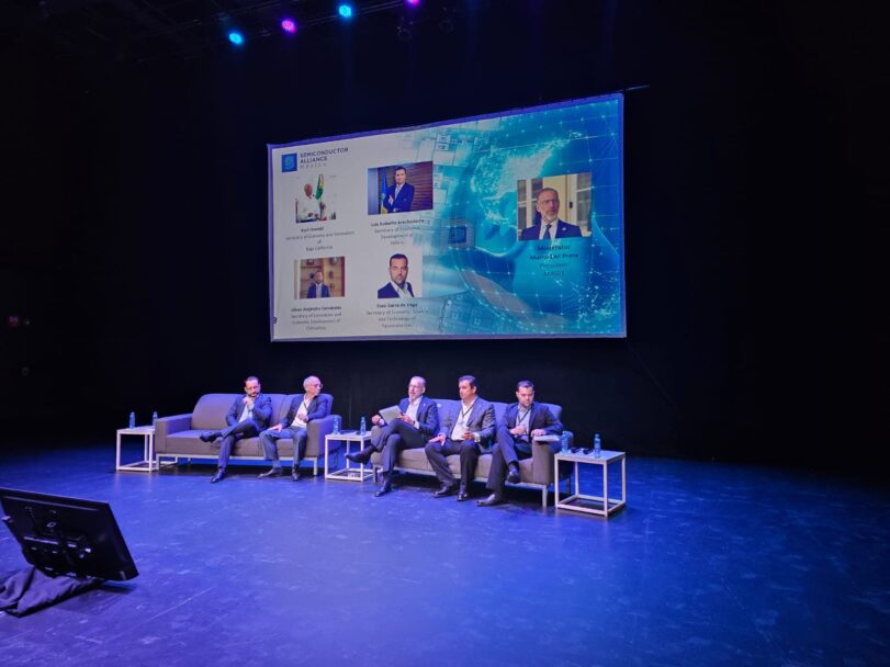 Contribuye BC para acelerar industria de semiconductores en México