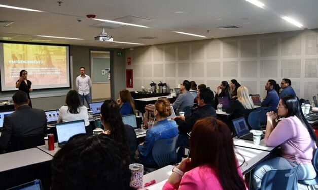DOCENTES DE CETYS RECIBEN CAPACITACIÓN CON ENFOQUE A EMPRENDIMIENTO