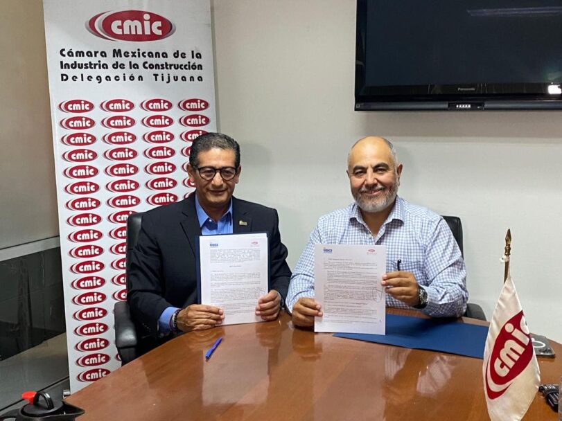 Firmaron convenio CMIC y UDCI para la formación de recurso humano