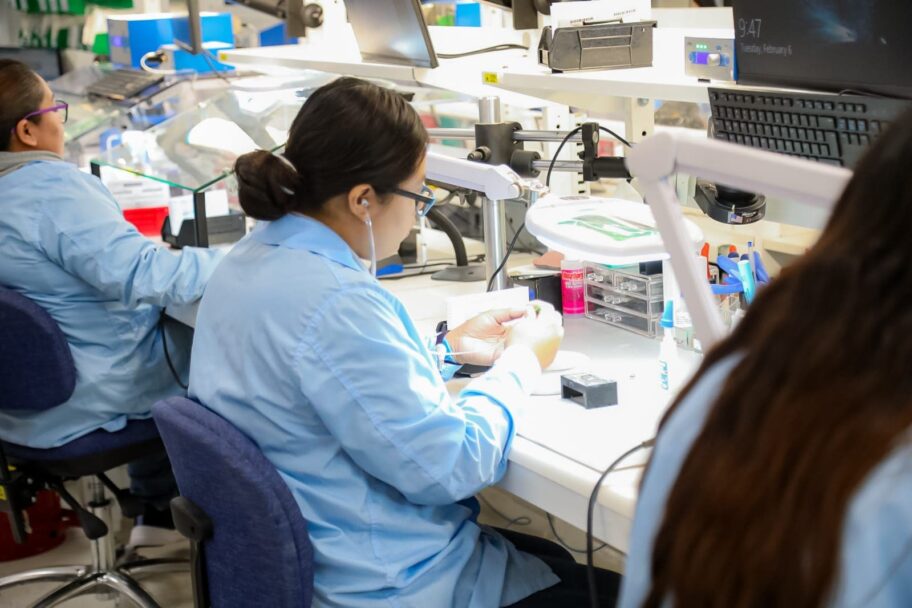 Presentarán industriales de Tijuana modelo de máquina virtual de exportación