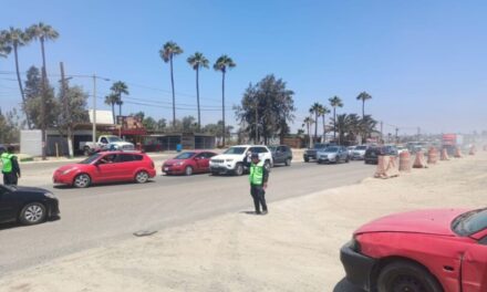 Piden mejor plan de obra en carretera en Maneadero