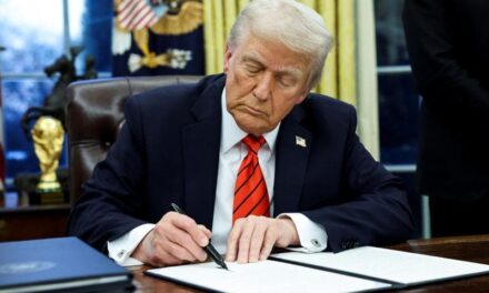 Firmó Trump aranceles de 25% al acero y aluminio