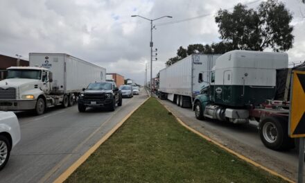 Afectan a transportistas cambios en el Sistema Aduanal