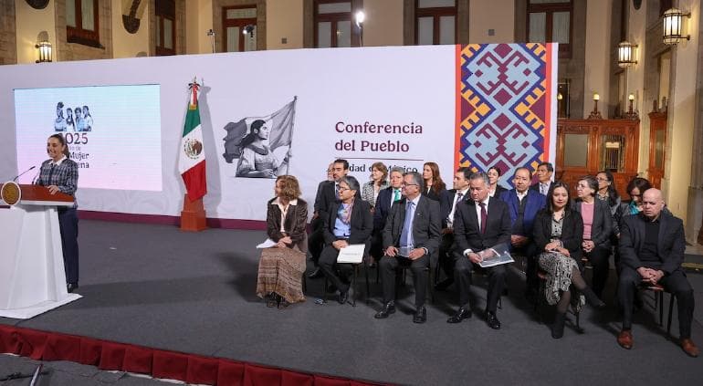 Creará México un centro de diseño y fabricación de chips semiconductores