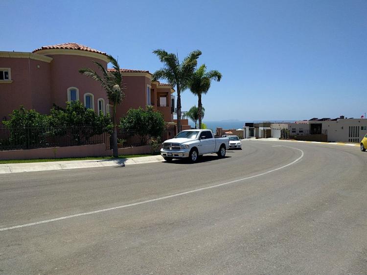 Transforman comunidad de mexicoamericanos el mercado inmobiliario en BC