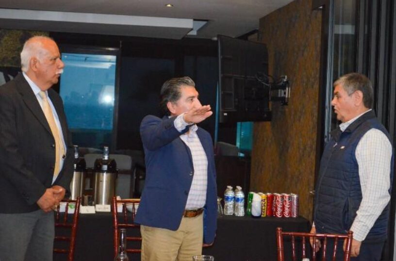 Eligen a Contreras Luengas presidente del Consulten Ensenada