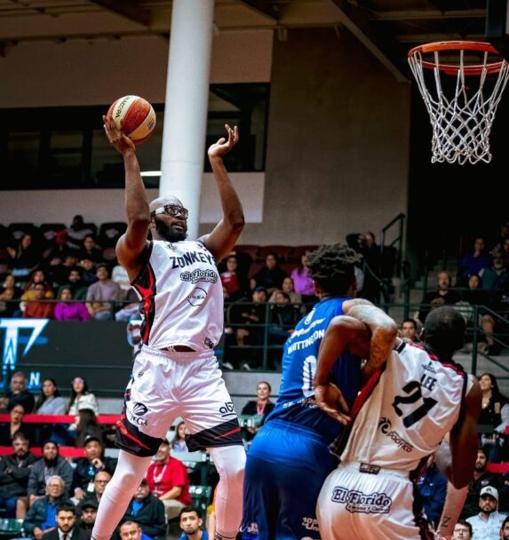 Se impone Zonkeys a Halcones en 1er duelo de la serie