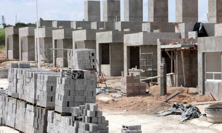 Se constituye legalmente empresa constructora del Infonavit