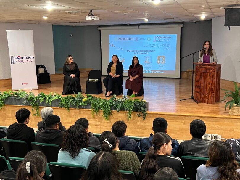 Aborda Foro “Mujeres que Transforman” los derechos laborales en la era digital
