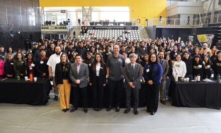 Realizan 2da Cumbre Binacional de Liderazgo Juvenil en CETYS Tijuana