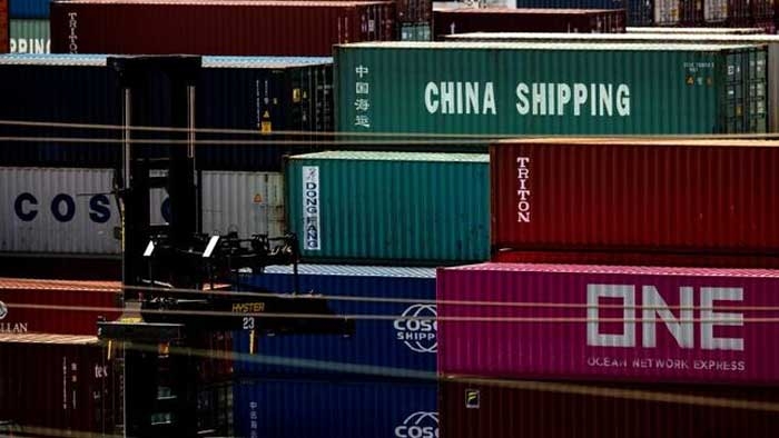 Plantea Trump flexibilizar aranceles a China; mercados se relajan