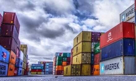 Son riesgos para la economía mexicana aranceles y cambio climático 