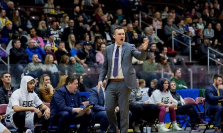 Es Doug Plumb nuevo coach de Zonkeys