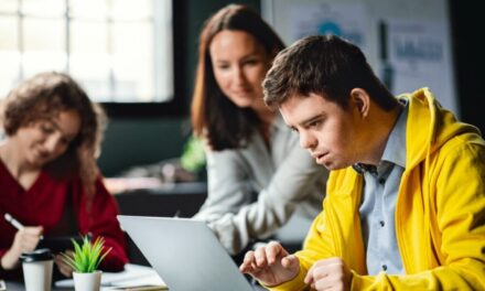 La Inclusión Laboral de Personas Neurodivergentes: Un Valor Añadido para el Éxito Colectivo