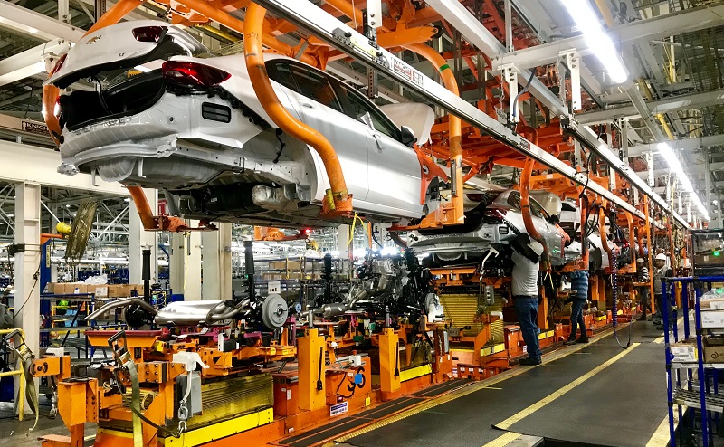 Celebran Ford, GM y Stellantis cambio en aranceles de EU