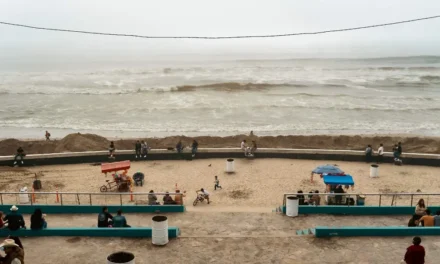Reiteran que playas de Tijuana no son aptas para uso recreativo