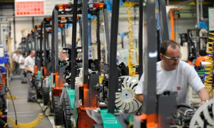 Empiezan a reactivarse inversiones en México: CCE