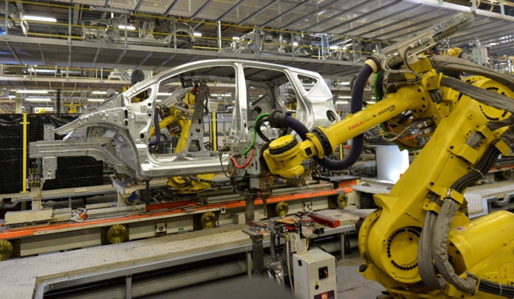 Analiza Nissan cerrar dos plantas en México