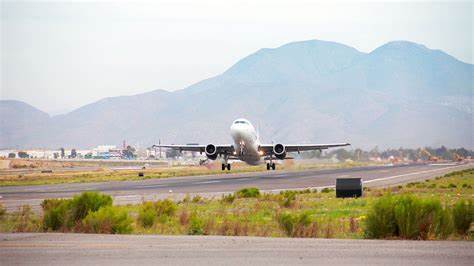 Disminuyó tráfico aéreo y marítimo de BC en 2024
