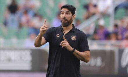 Anuncia Xolos a Sebastián Abreu como su nuevo DT
