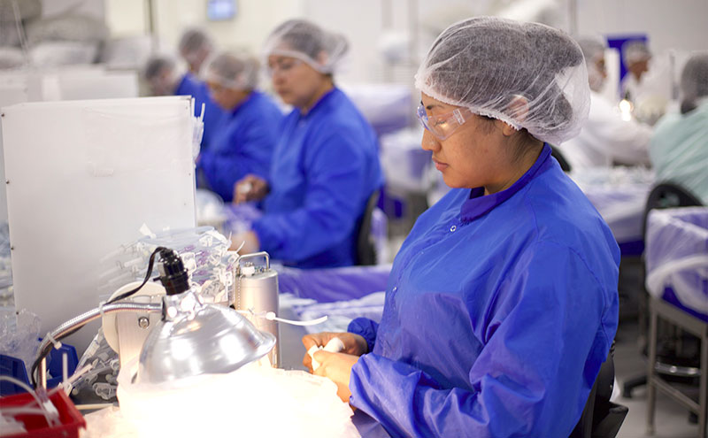 Peligra manufactura médica por trabas regulatorias y falta de talento