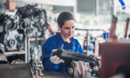 Impulsan desarrollo de proveedores locales para fortalecer industria automotriz
