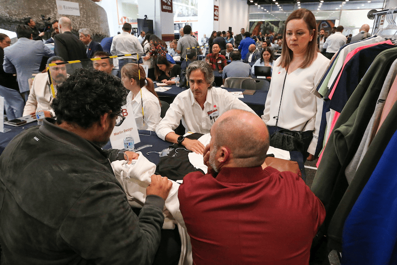 Hace negocios Industria textil por 55 mdd en reunión empresarial
