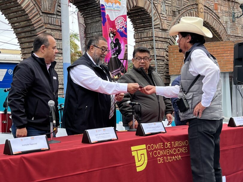 Refuerzan credencialización de músicos en Plaza Santa Cecilia