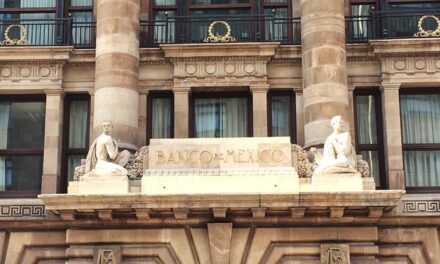 Recorta Banxico tasa de interés al 8% por debilitamiento económico e inflación