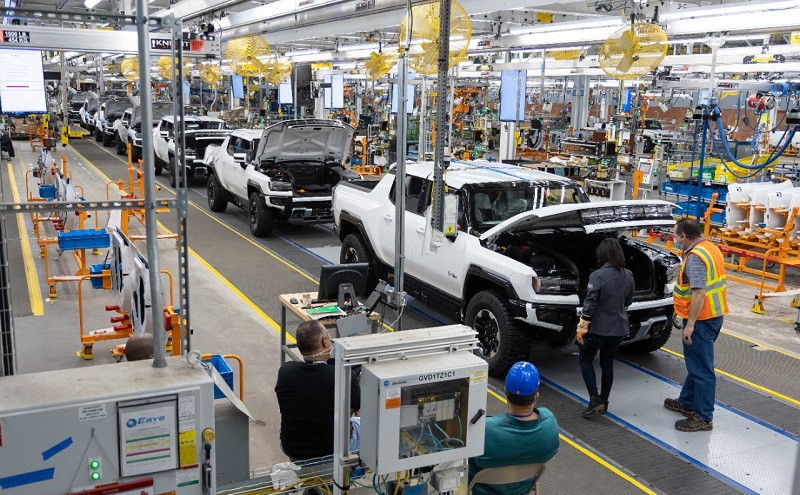 Trasladará GM producción de México a EU por aranceles de Trump