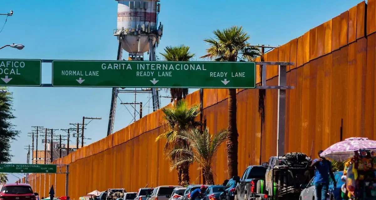 Esperan hasta 90 min en nuevo Ready Lane de la Garita Centro