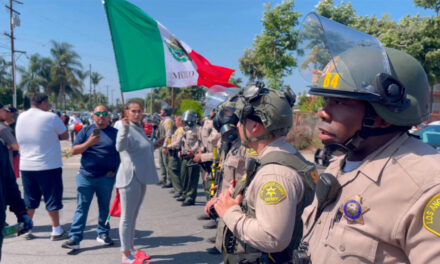 Descartan deportaciones por BC tras protesta en California