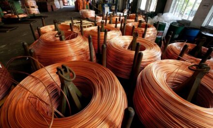 Golpearía arancel al cobre al 65% de Industria Manufacturera de México