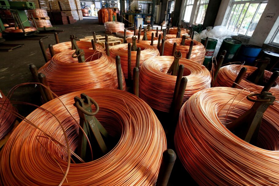Golpearía arancel al cobre al 65% de Industria Manufacturera de México