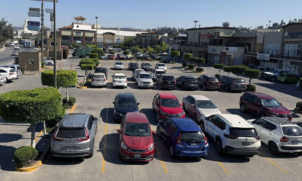 Rechaza CANACO 40 minutos gratuitos en estacionamientos de plazas comerciales: Tijuana