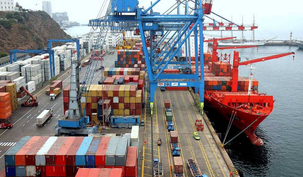 Suben exportaciones 7.9% en noviembre; libran aranceles